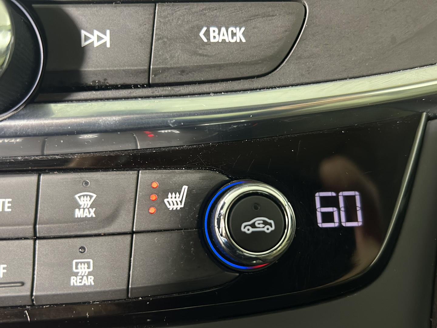 Used 2017 White Frost Tricoat Buick Essence image 24