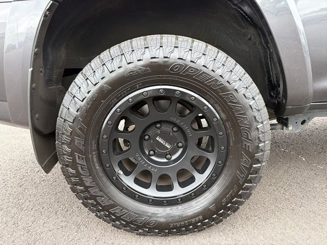 2020 Toyota 4Runner Off-Road - Photo 10