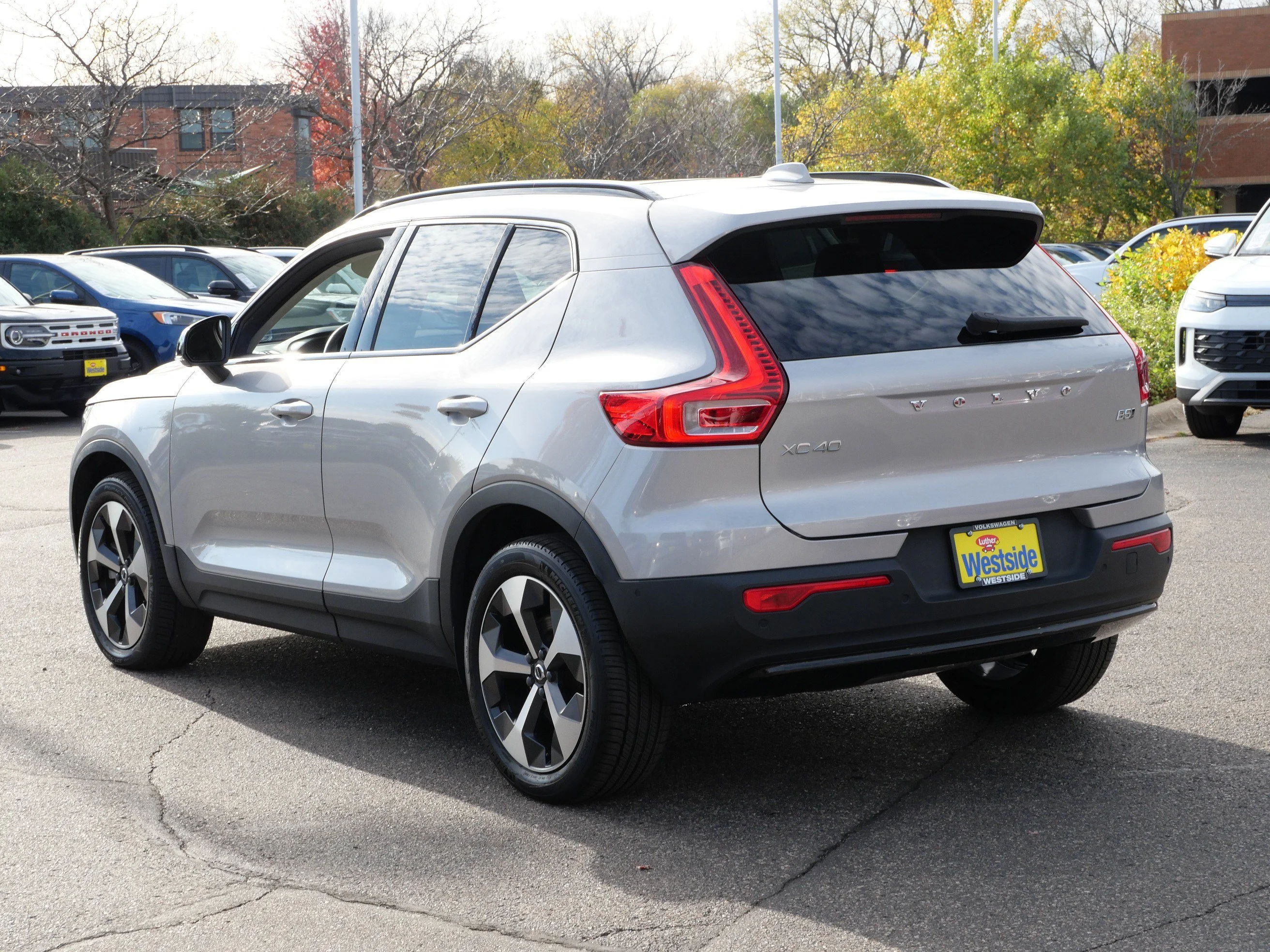 Used 2024 Silver Dawn Metallic Volvo Plus Dark Theme image 5