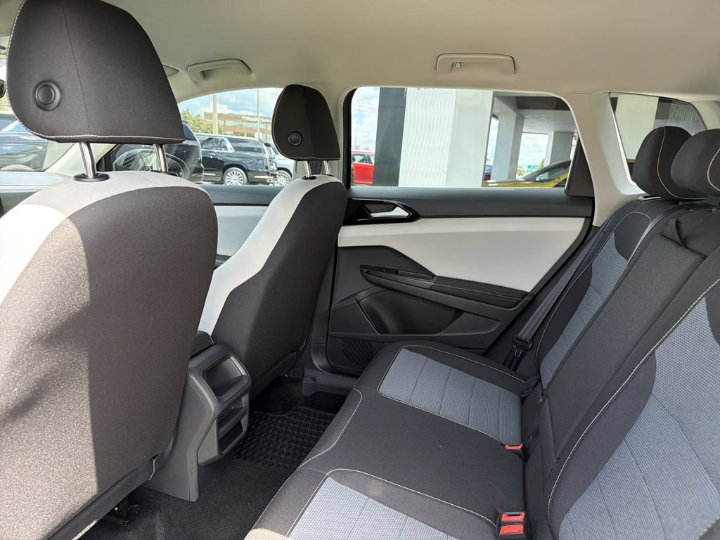 2025 Volkswagen Taos S - Photo 18