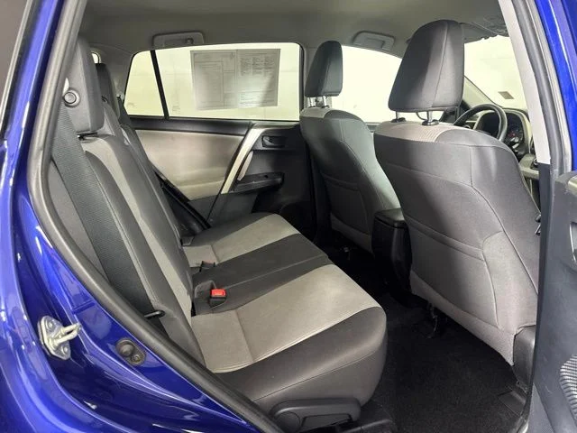 Used 2015 Blue Toyota LE image 5