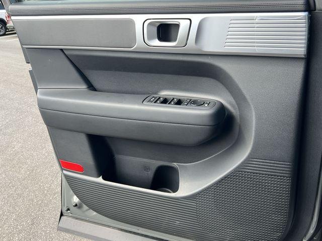 New 2026 Gray Hyundai SE FWD image 23