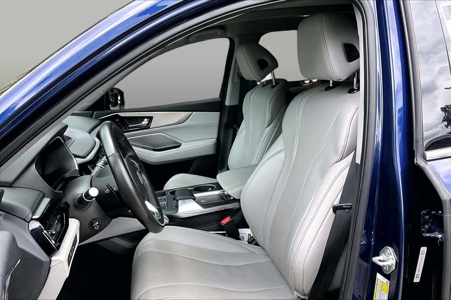 Used 2022 Fathom Blue Pearl Acura w/Technology Package image 8