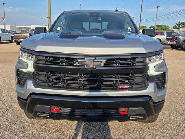 Used 2025 Gray Chevrolet LT Trail Boss image 2