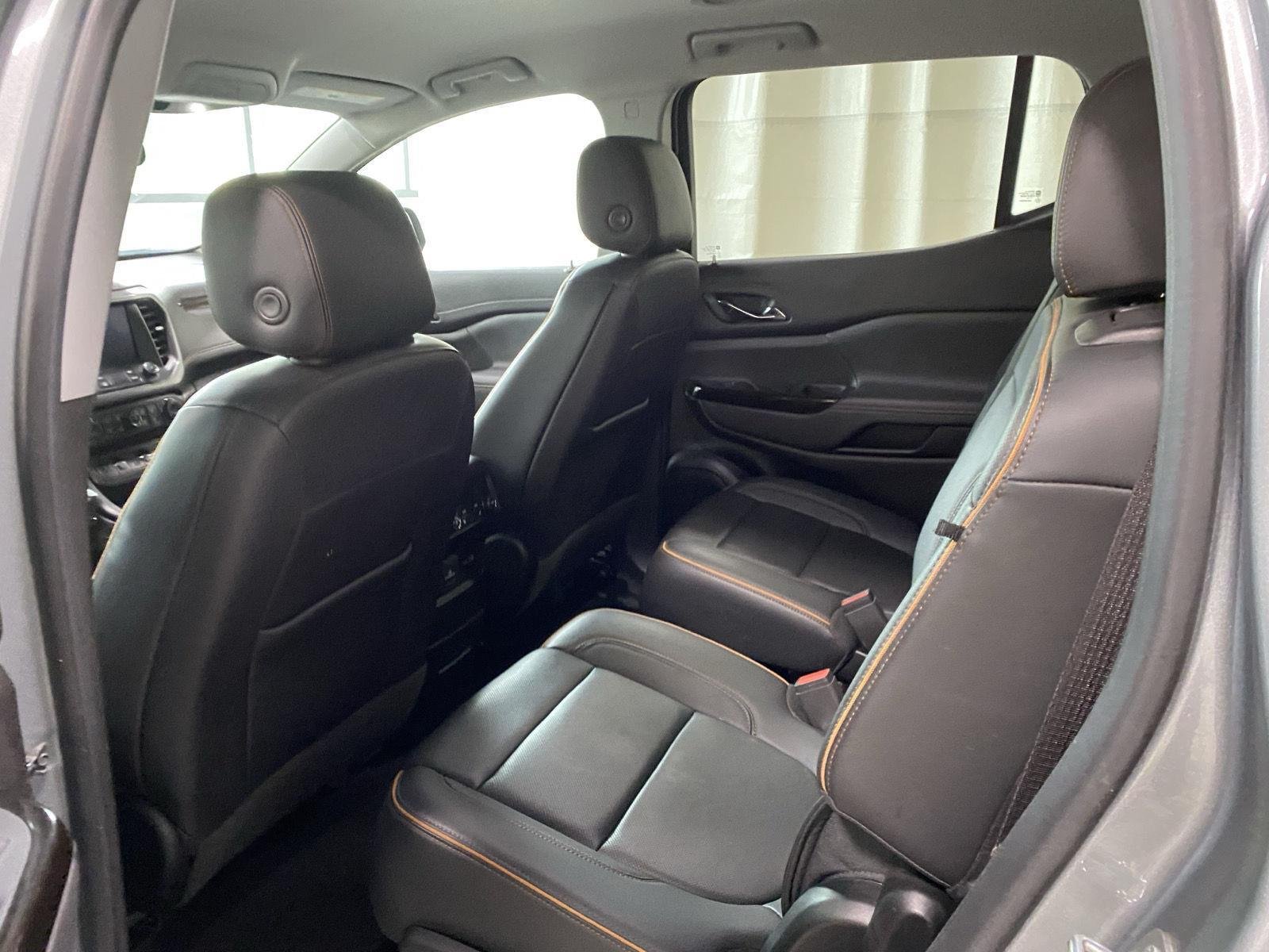 Used 2023 Sterling Metallic GMC AT4 image 17