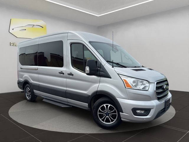 Used 2022 White Ford XLT image 1