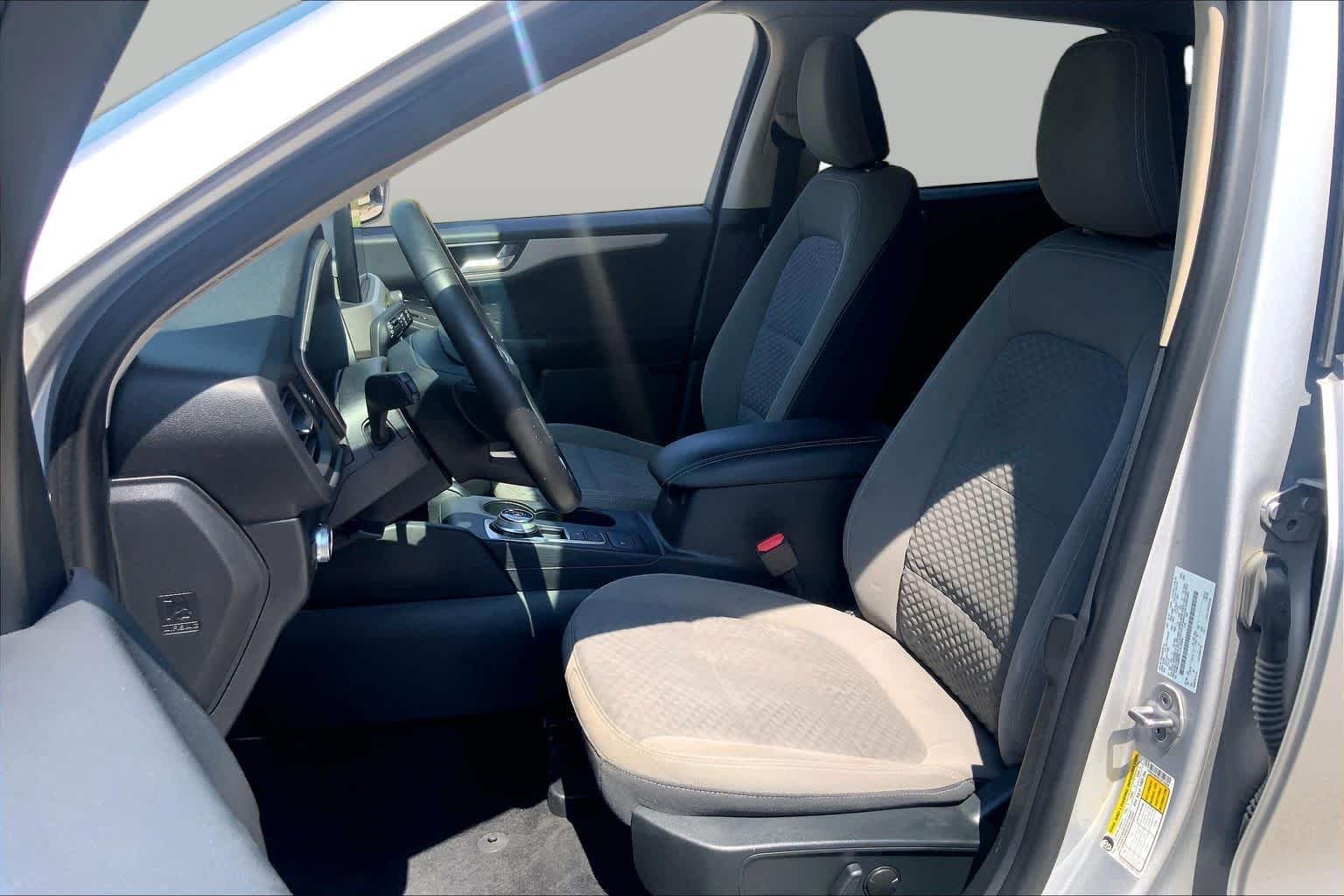Pre-Owned 2020 Ford Escape SE Sport Hybrid