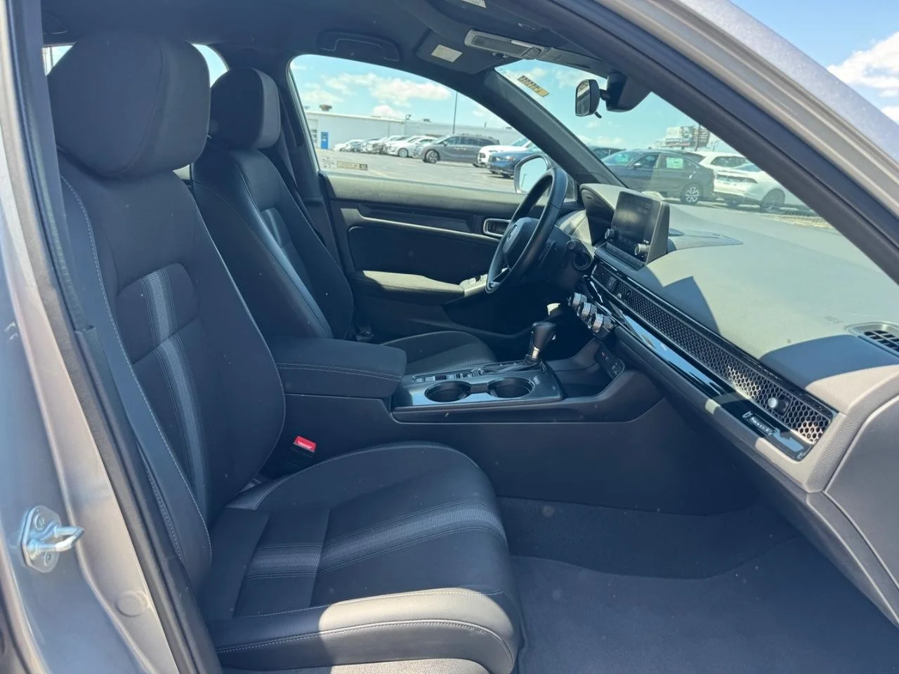 2023 Honda Civic Hatchback Sport - Photo 17