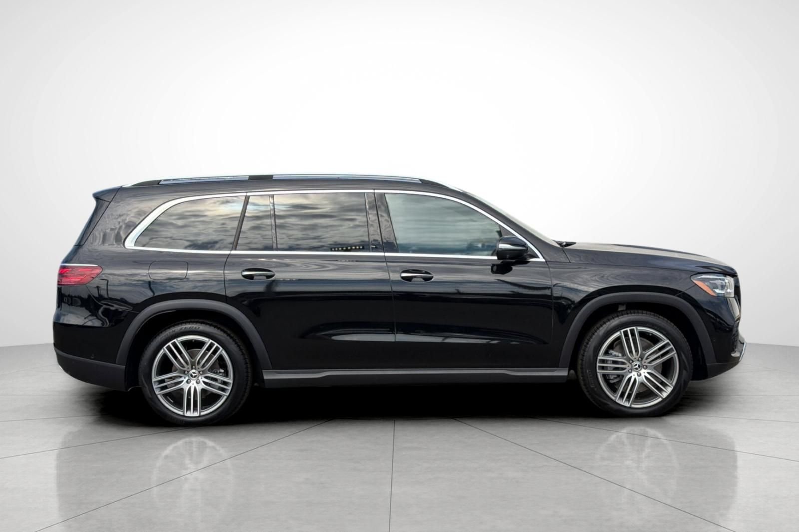 2026 Mercedes-Benz GLS Base - Photo 33