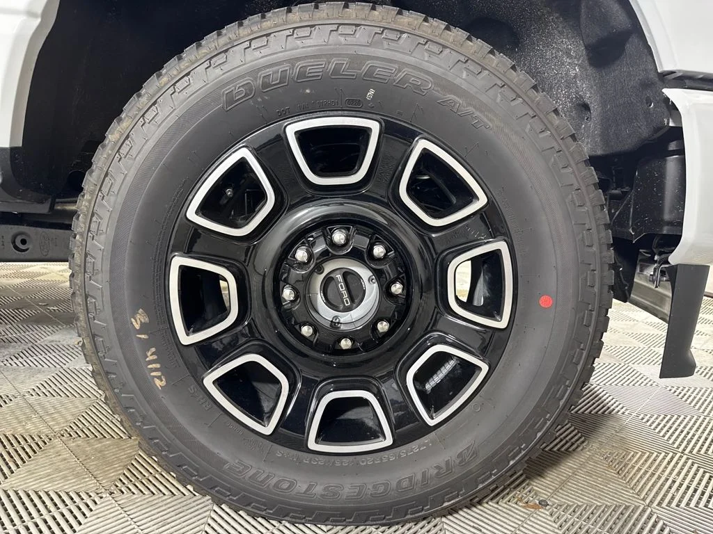 New 2026 White Ford Platinum image 18