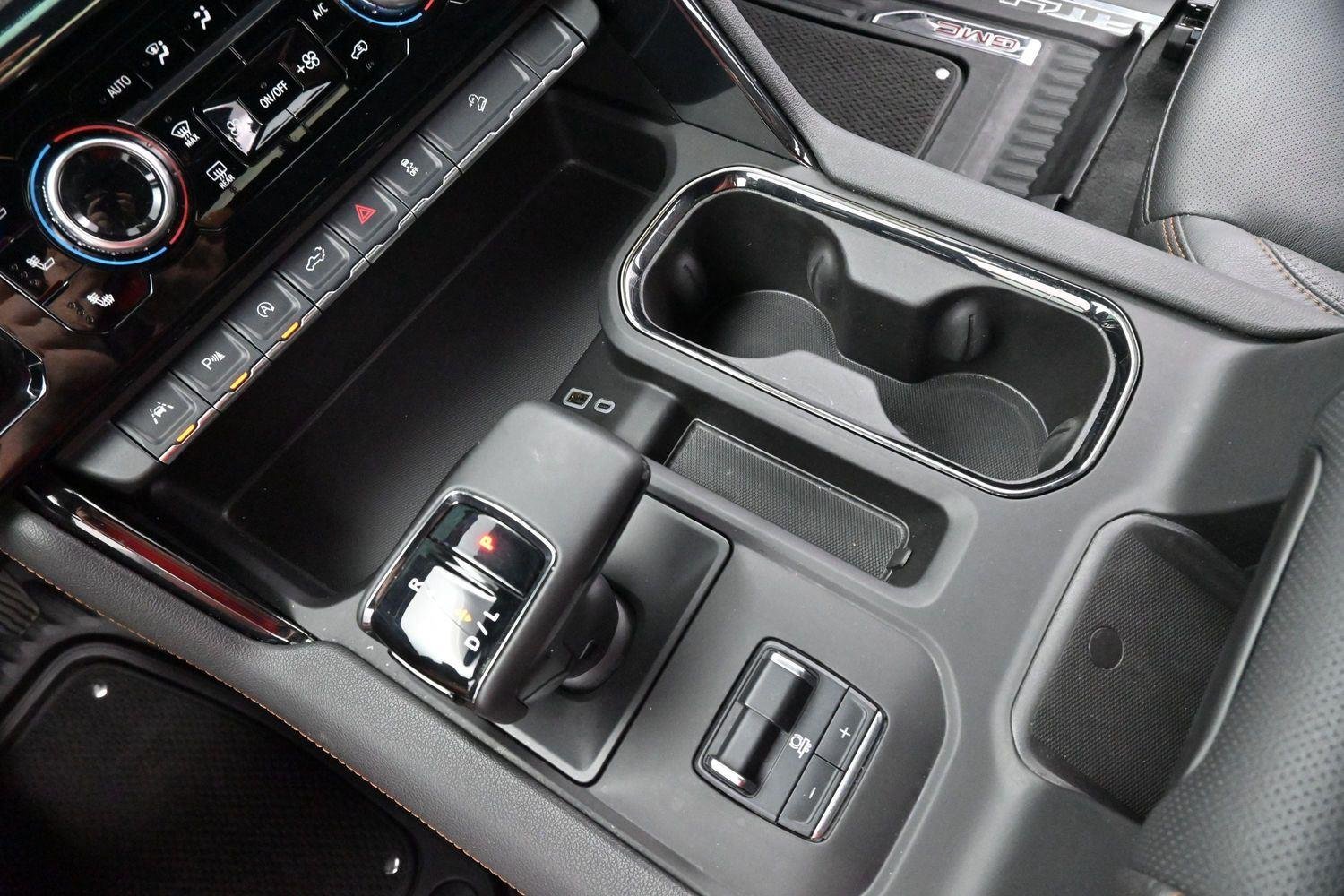 Used 2024 Sterling Metallic GMC AT4 image 25
