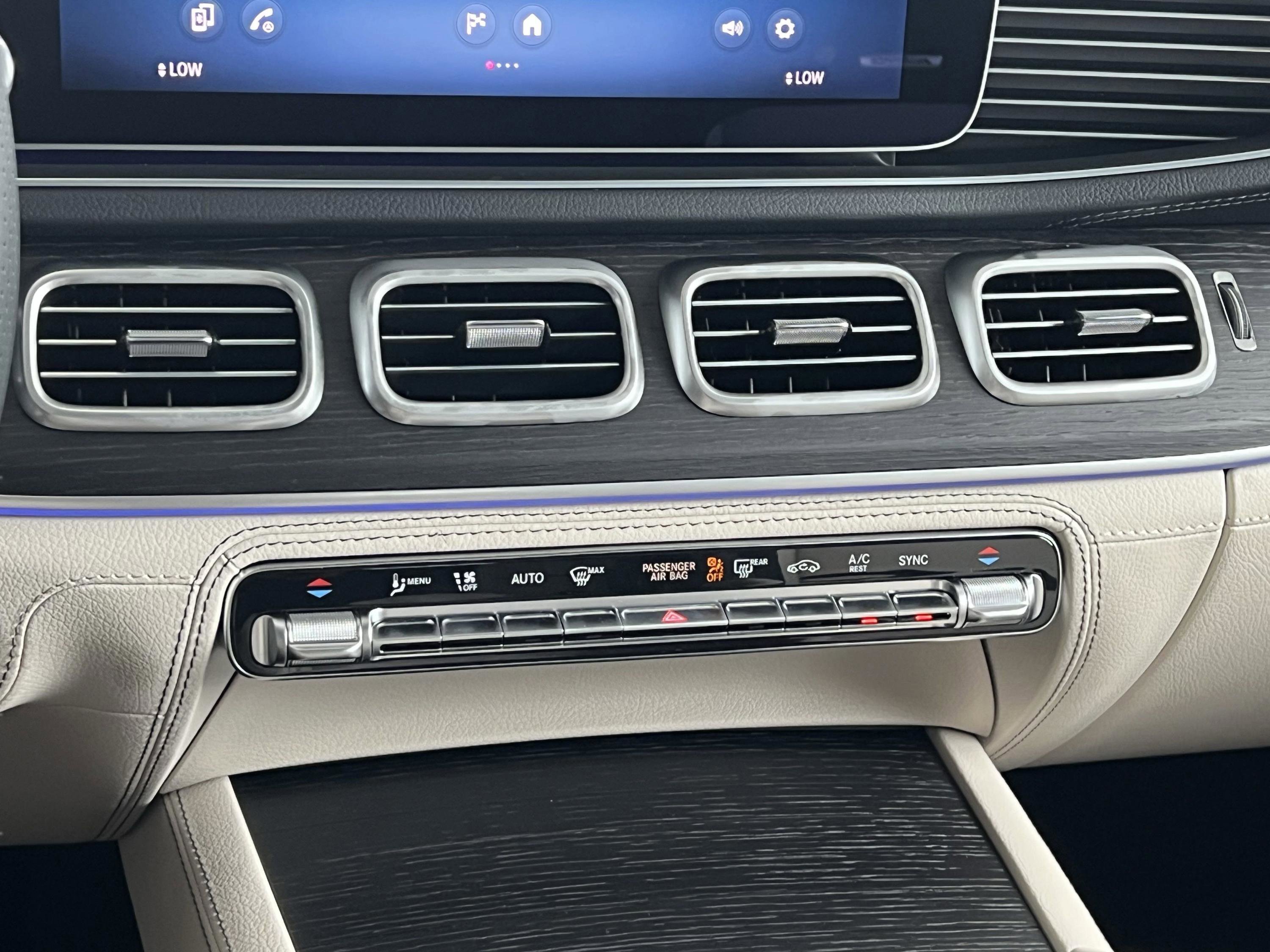 2025 Mercedes-Benz GLE AMG GLE 53 - Photo 37