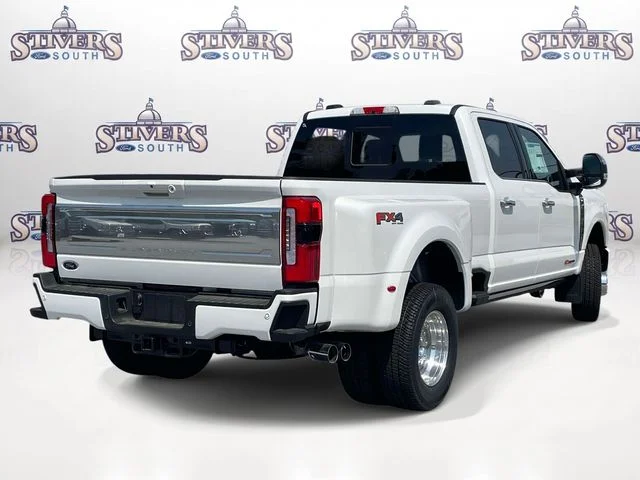 New 2026 Star White Metallic Tri-Coat Ford Platinum image 3