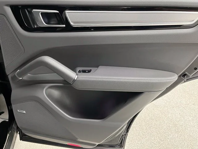 2022 Porsche Cayenne Platinum Edition - Photo 49