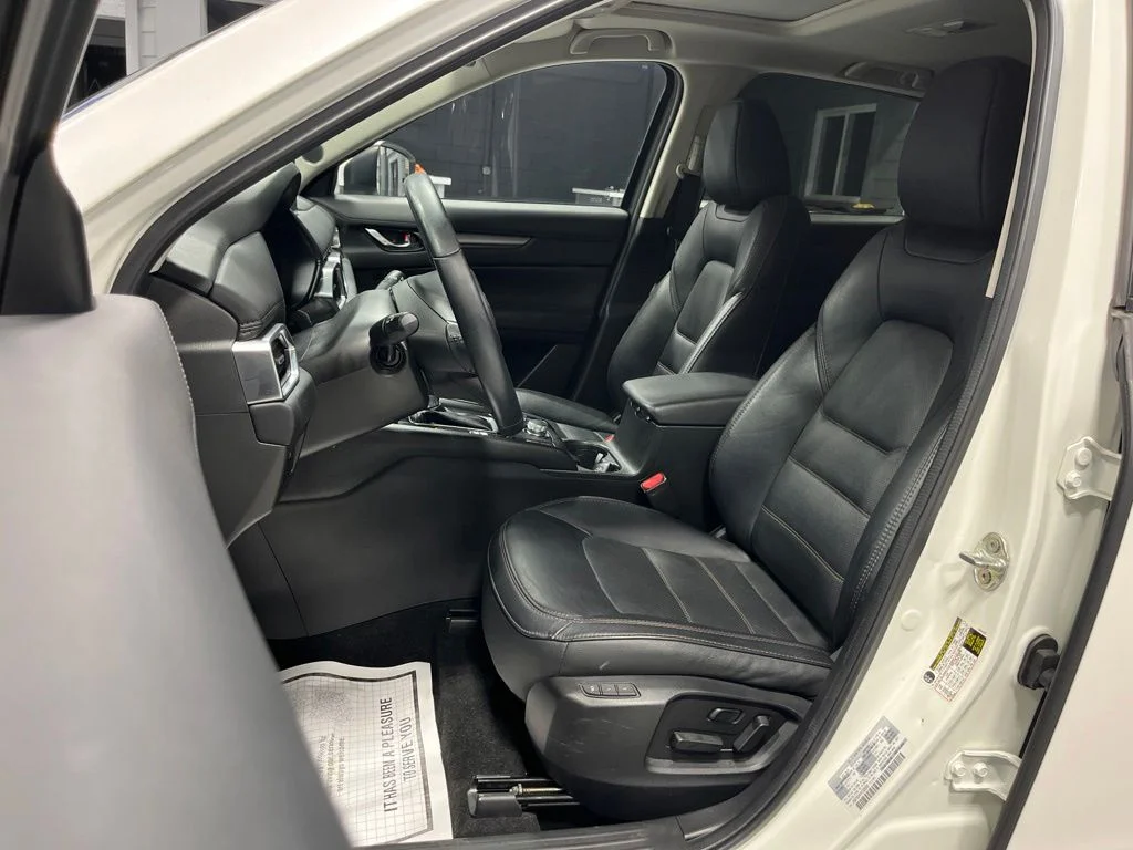 Used 2021 Snowflake White Pearl Mazda Touring image 12