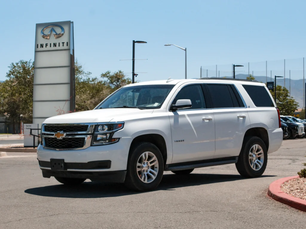 Used 2019 Summit White Chevrolet LT image 1