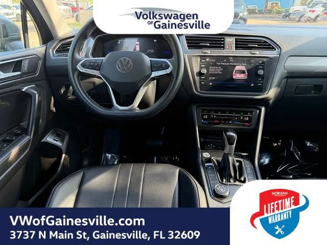 Certified Used 2024 Platinum Gray Metallic Volkswagen SE image 14