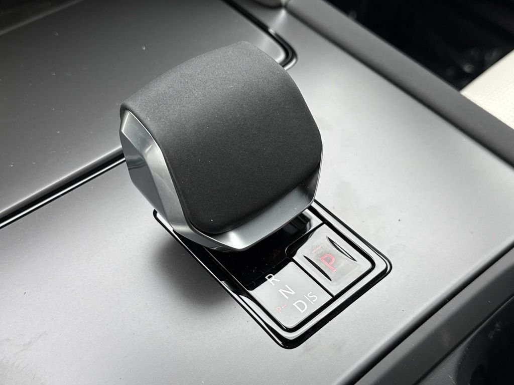 2026 Land Rover Discovery Sport Landmark