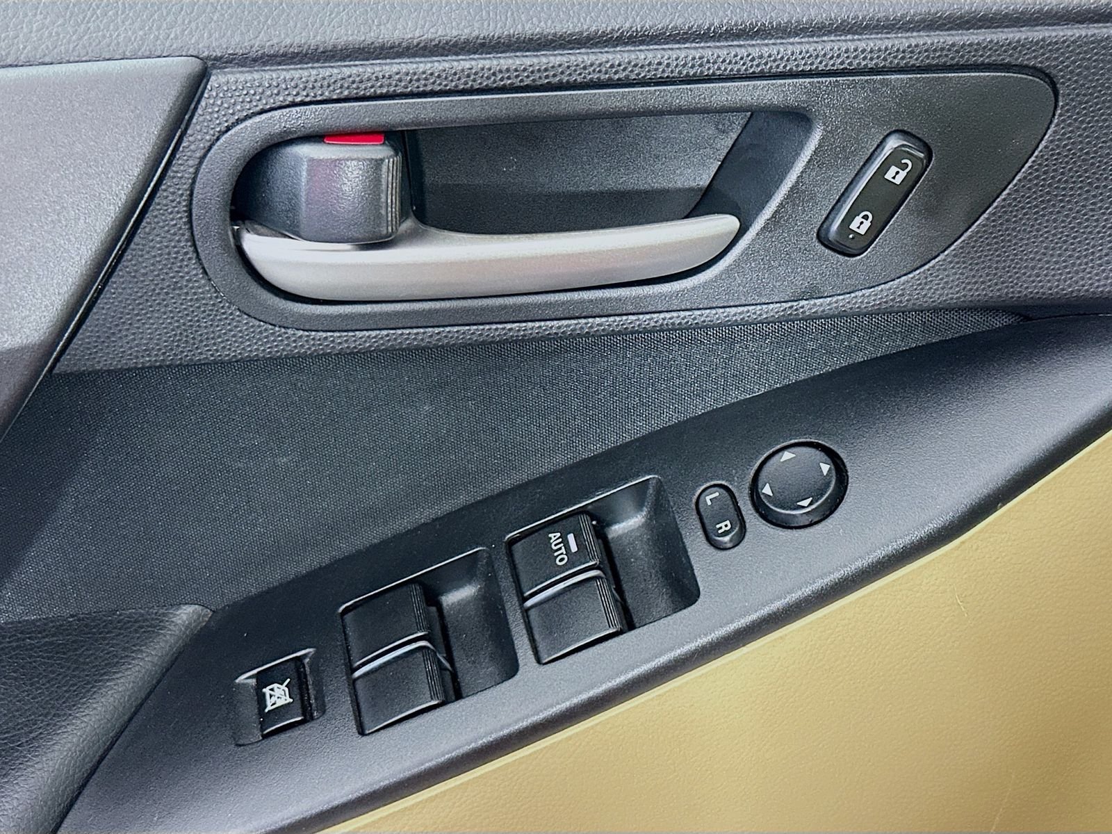 Used 2010 Copper Red Mica Mazda i Touring image 16