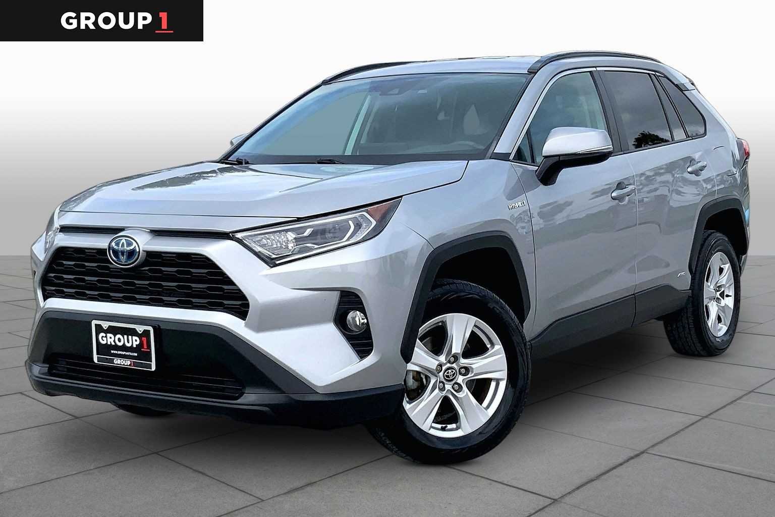 2020 Toyota RAV4 Hybrid XLE