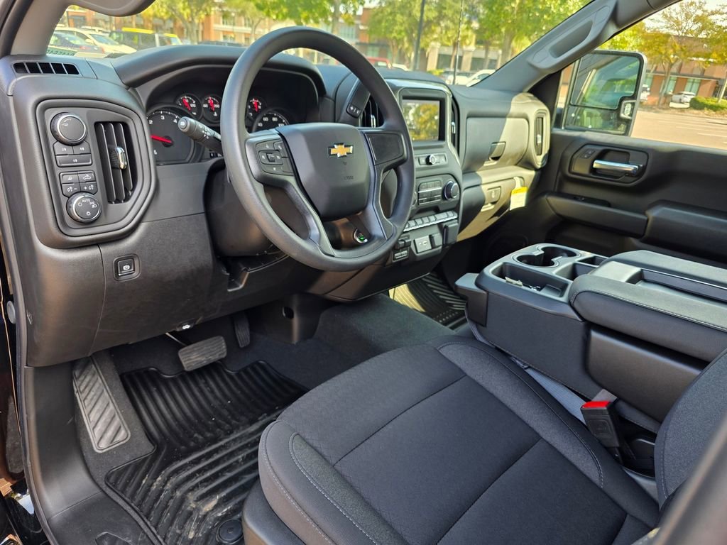 2025 Chevrolet Silverado 2500 HD Custom - Photo 8