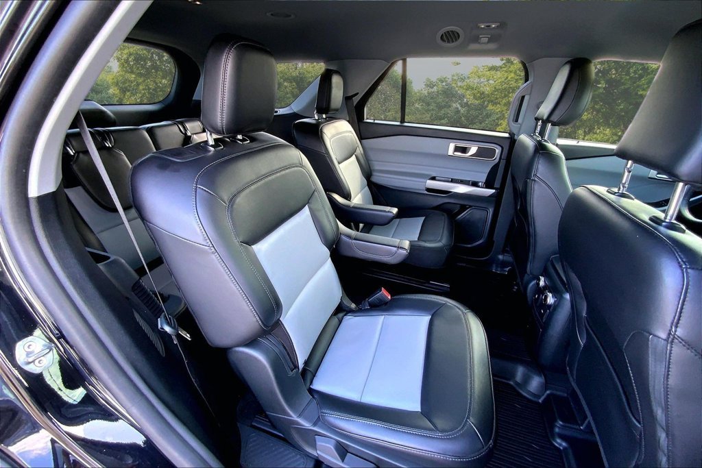 Used 2023 Black Ford XLT image 25