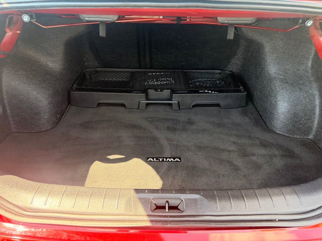 2024 Nissan Altima SR - Photo 34