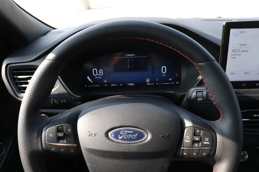 New 2025 Agate Black Metallic Ford ST-Line Select image 23