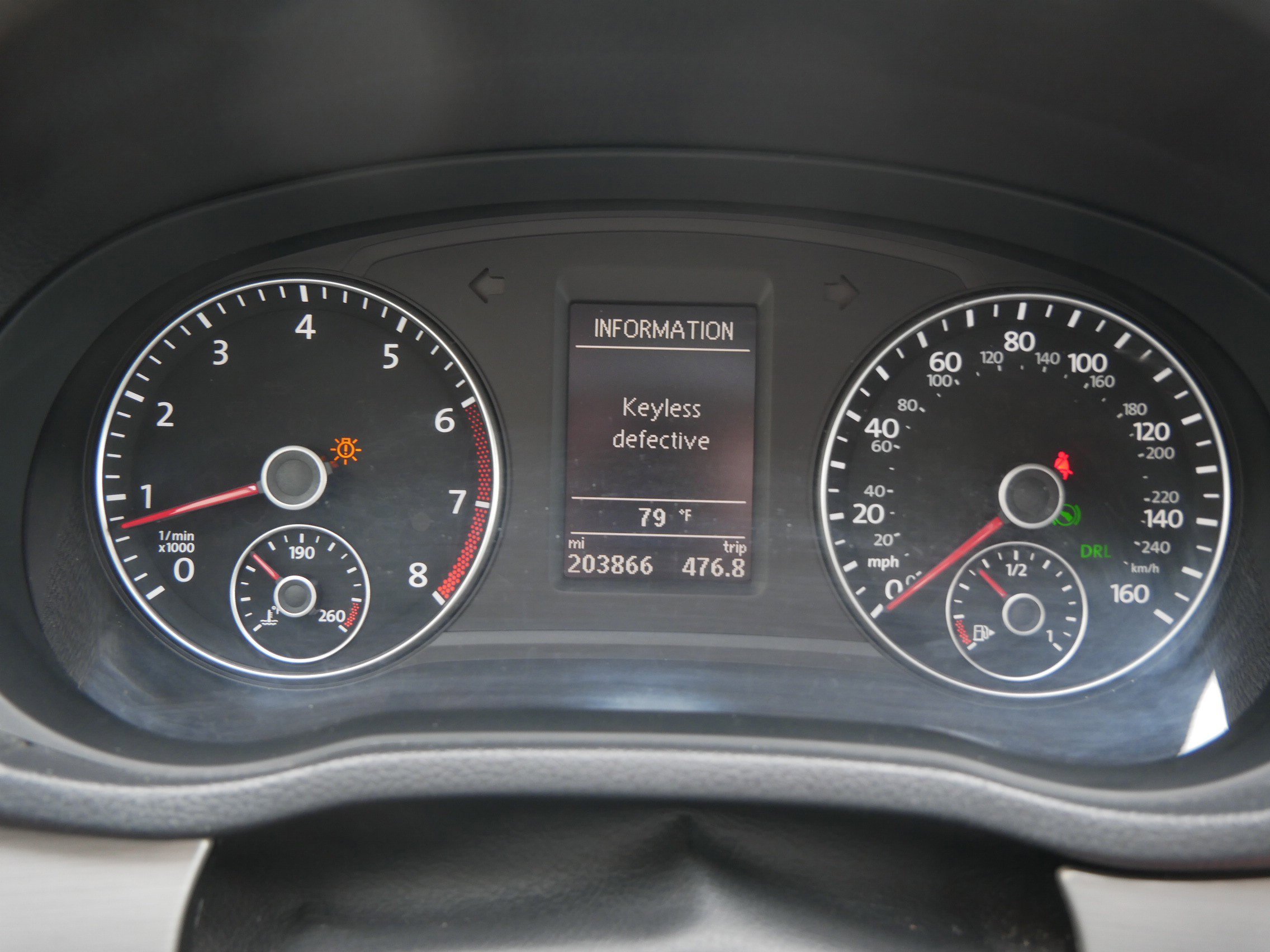Used 2014 Black Volkswagen SE w/Snrf/Nav image 21