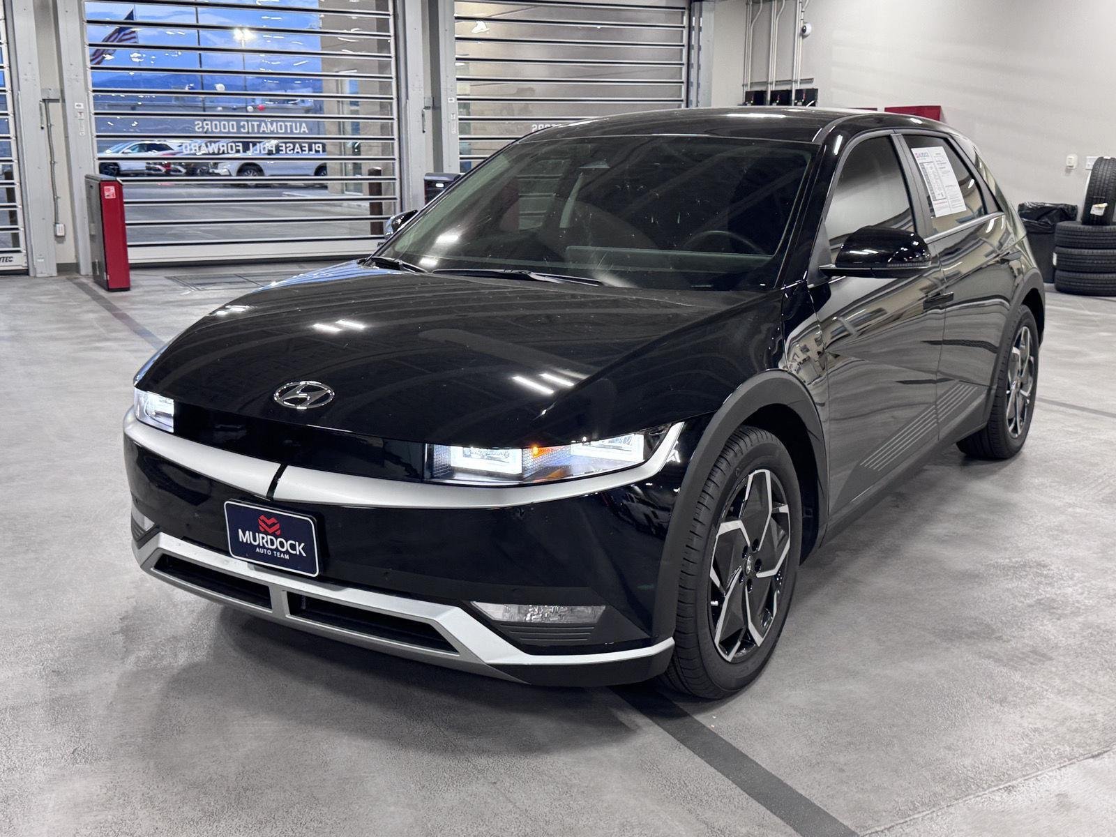 Certified Used 2024 Abyss Black Hyundai SEL image 8