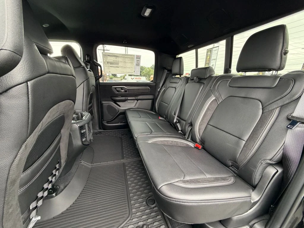 New 2026 Diamond Black Crystal Pearl-Coat Exterior Paint RAM RHO image 22