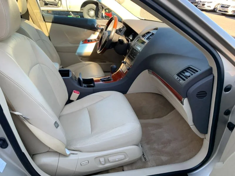 Used 2011 Gold Lexus ES 350 Sedan 4D image 42
