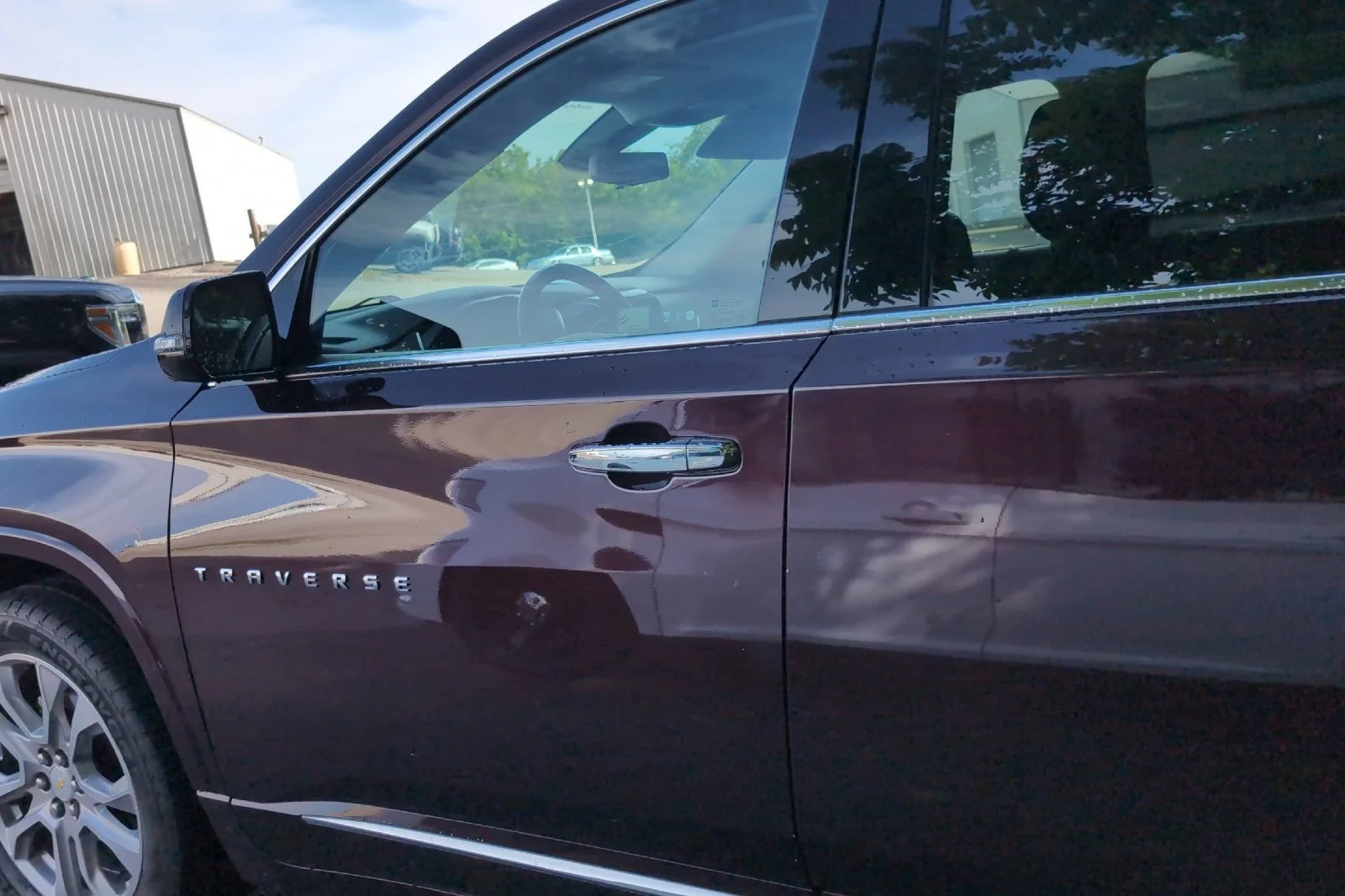 Used 2018 BLACK CURRANT METALLIC Chevrolet Premier image 9