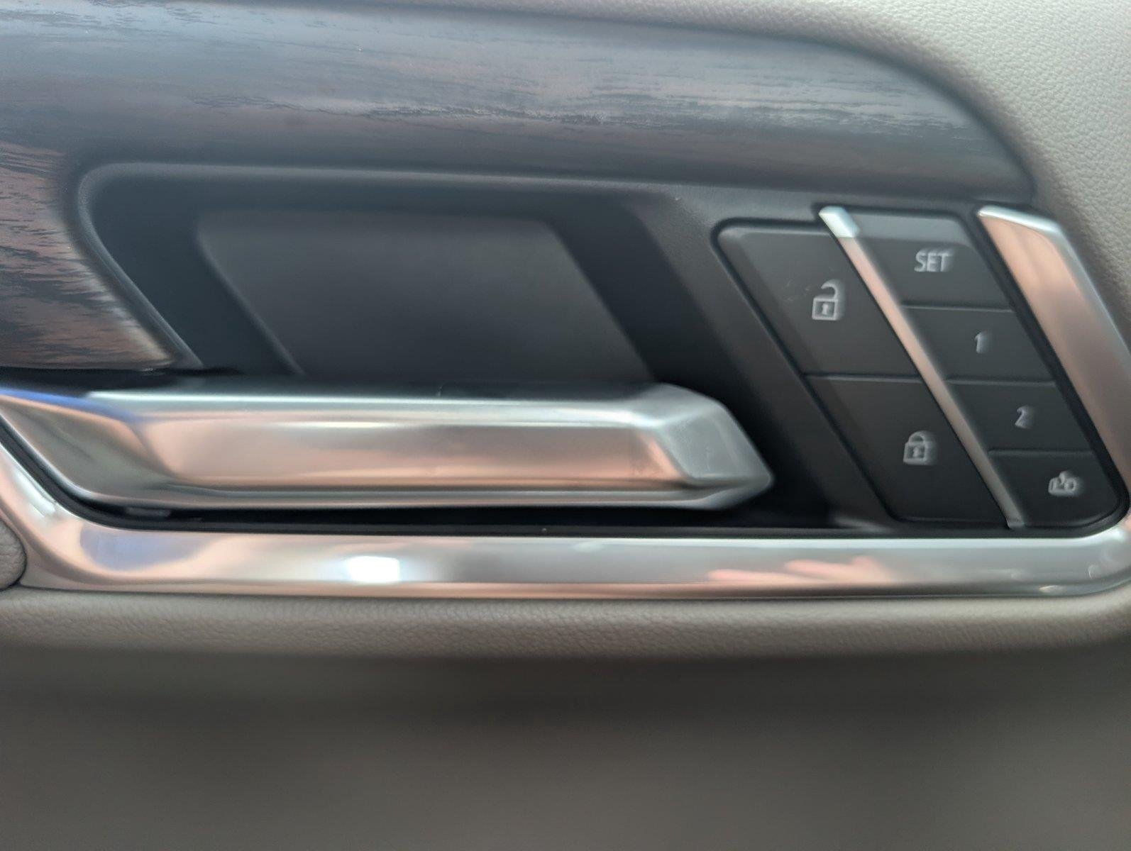 New 2026 Onyx Black GMC SLT image 32