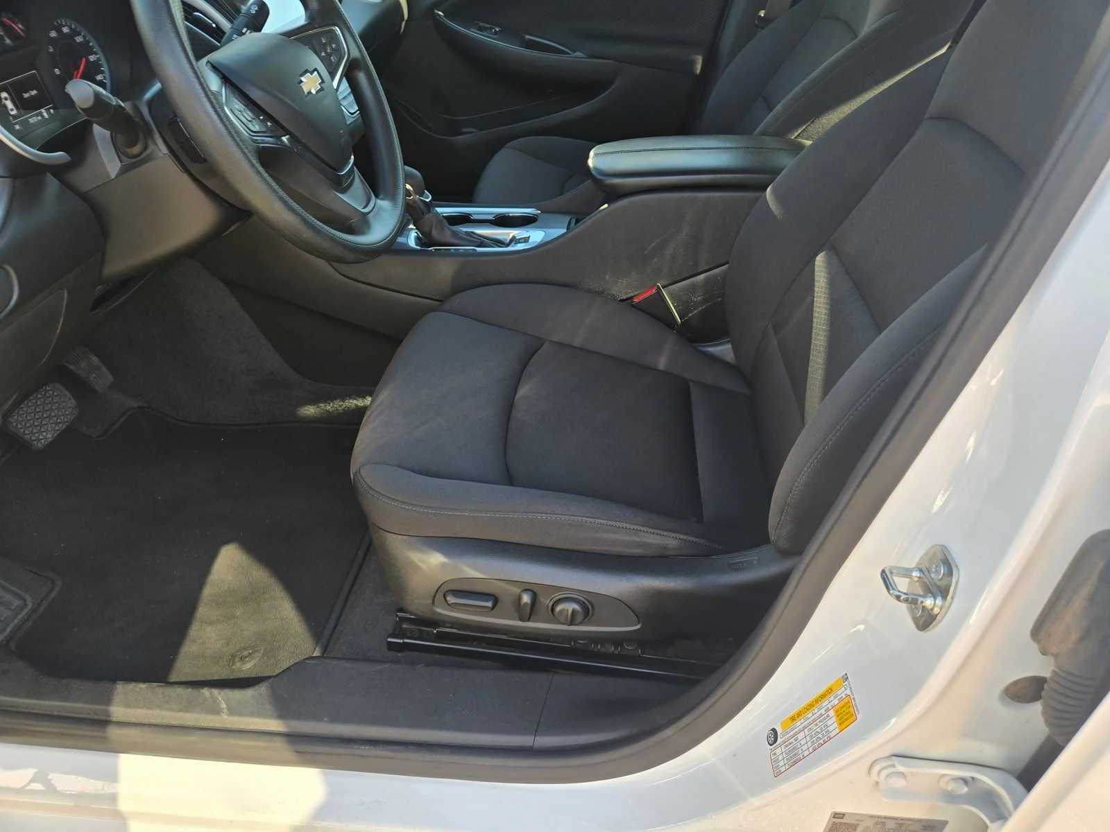 Used 2023 Summit White Chevrolet LT image 23