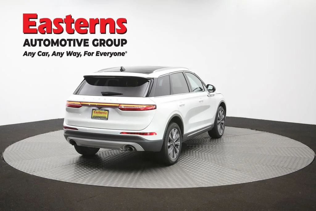 Used 2022 White Lincoln Reserve image 41