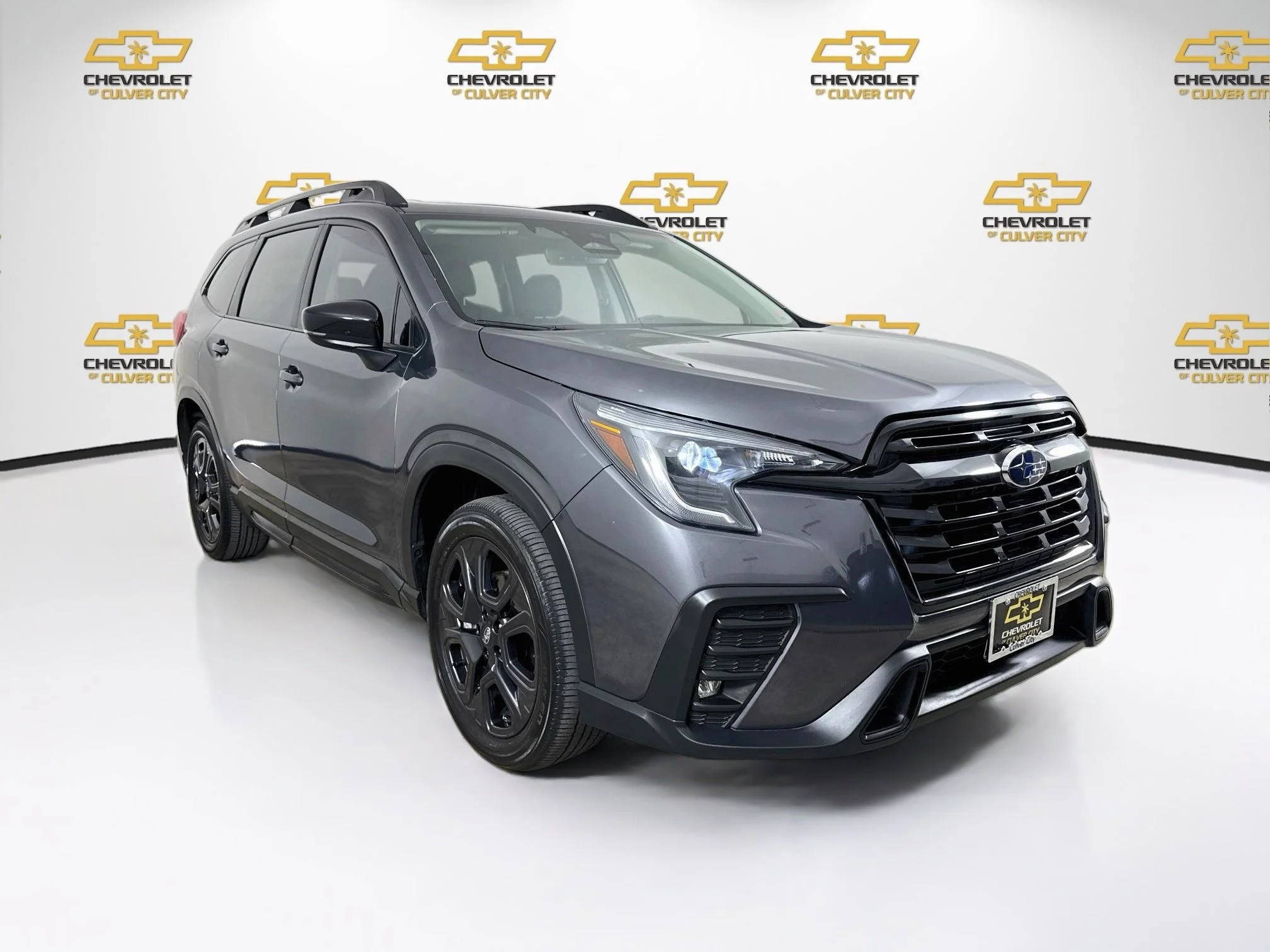 Used 2025 Gray Subaru Onyx Edition image 1