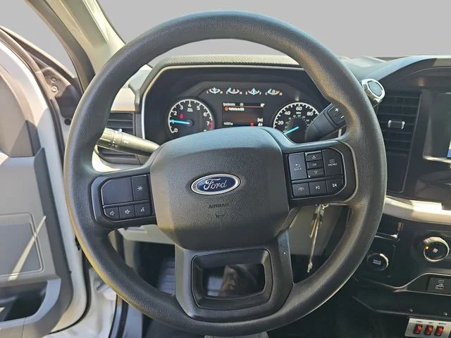 Used 2022 White Ford XL image 12