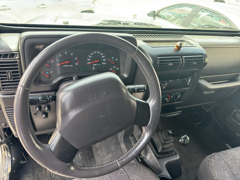 Used 2001 Black Jeep SE image 17