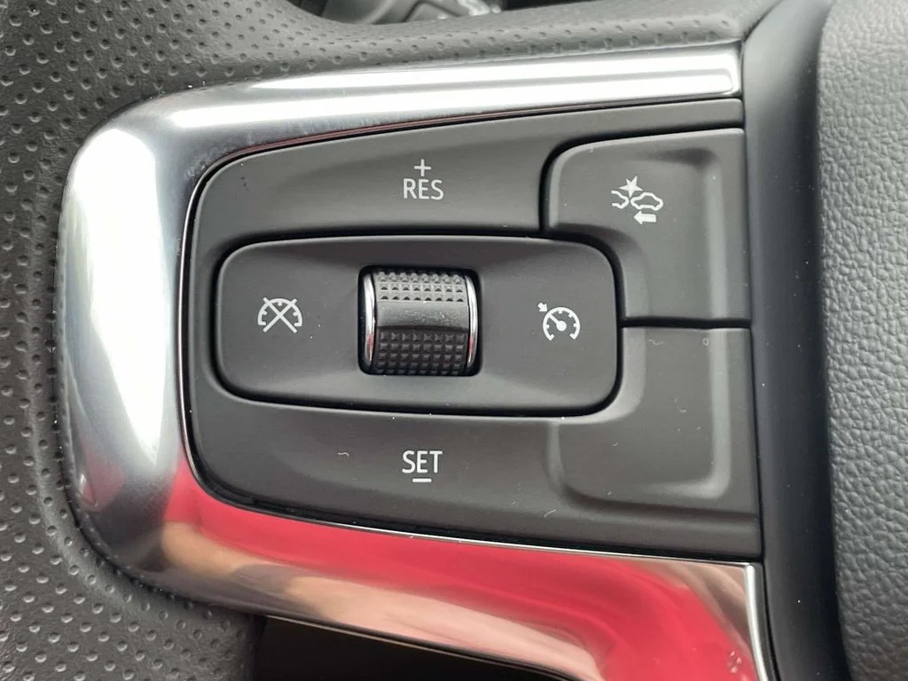 New 2026 Black Chevrolet 2LT image 29