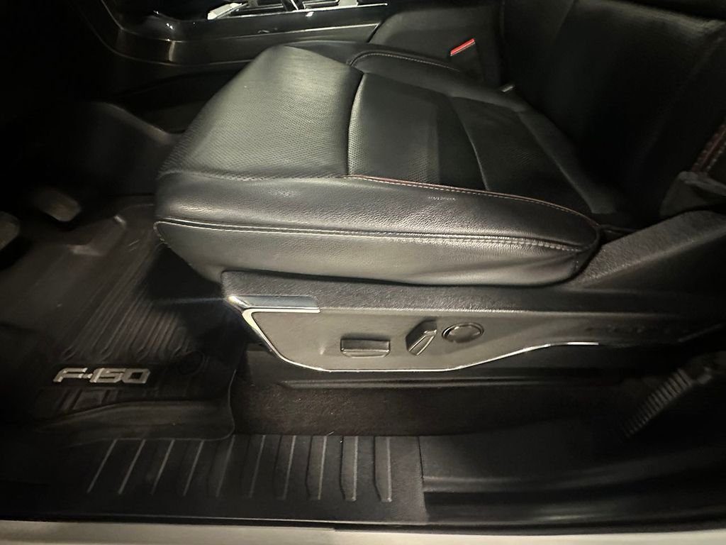 Used 2022 White Ford Lariat image 23