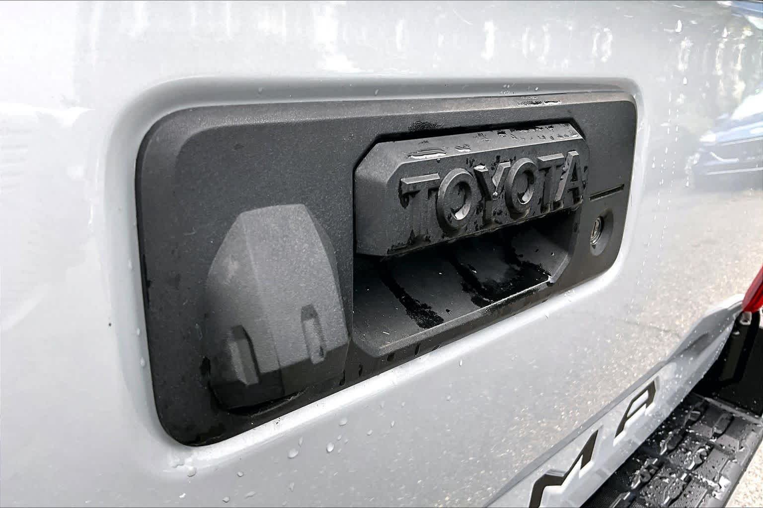 Used 2018 Cement Toyota TRD Off Road image 30