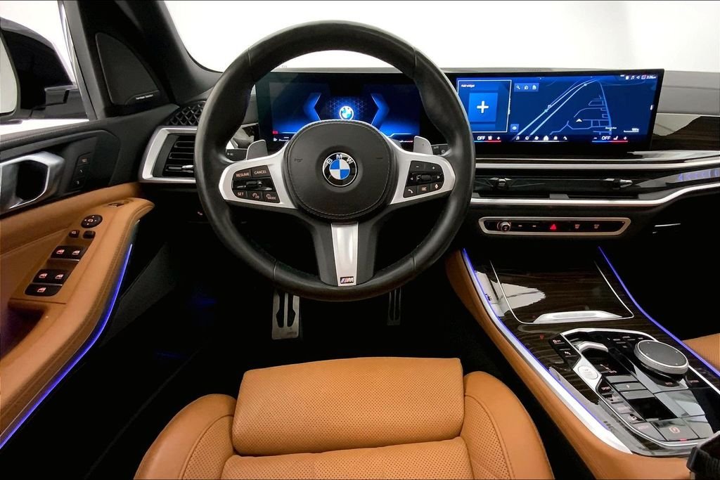Used 2024 Mineral White Metallic BMW  image 4