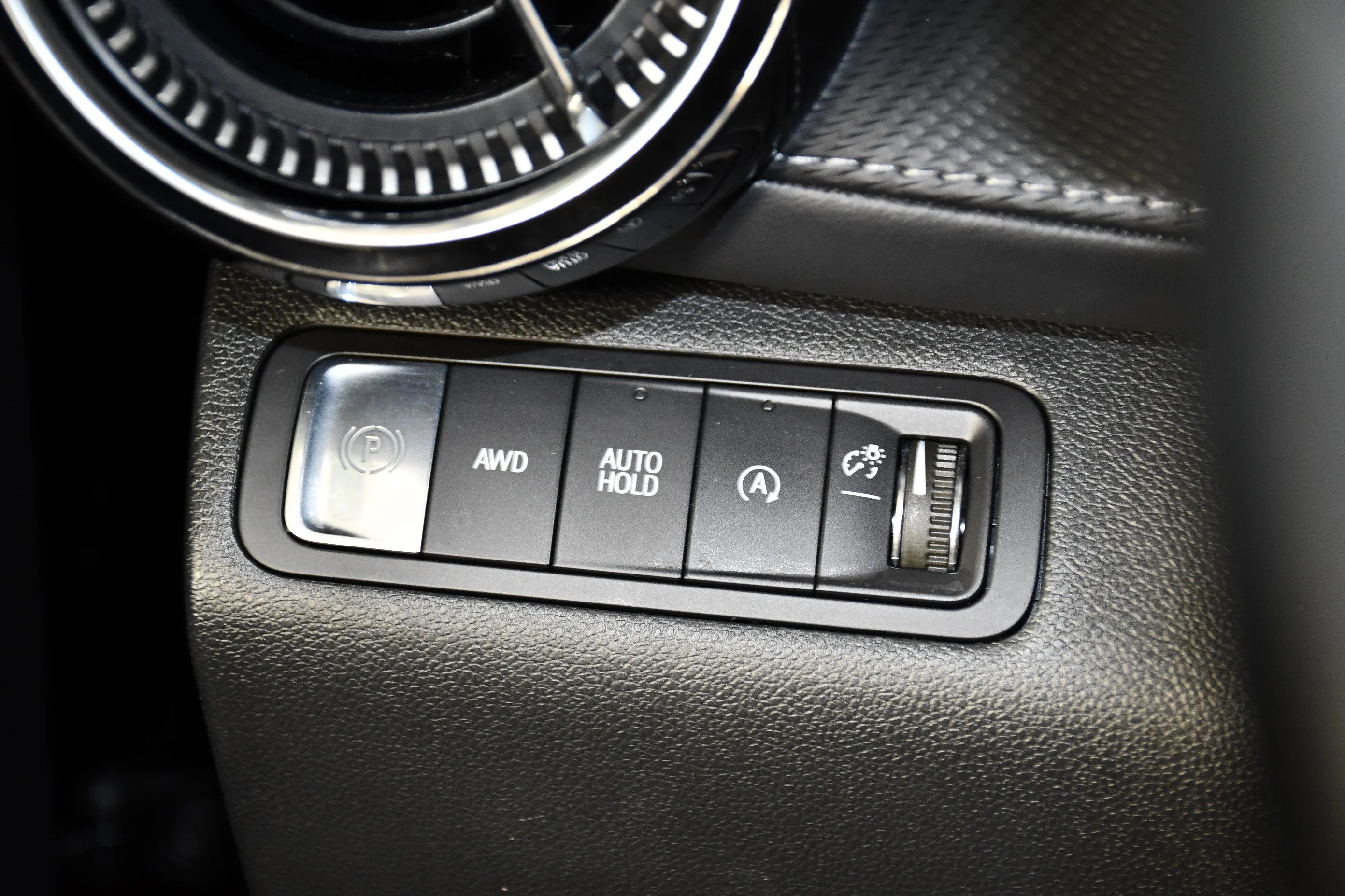 Used 2026 Mosaic Black Metallic Chevrolet AWD LT image 35
