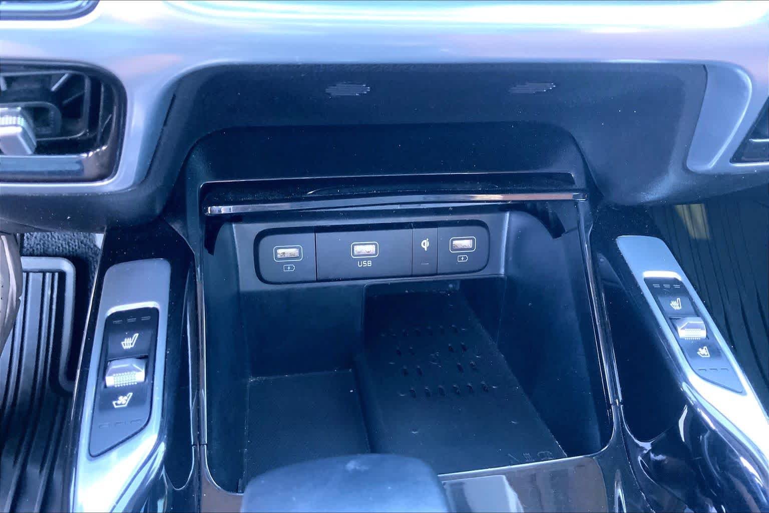 Used 2023 Aruba Green Kia X-Line SX Prestige image 35