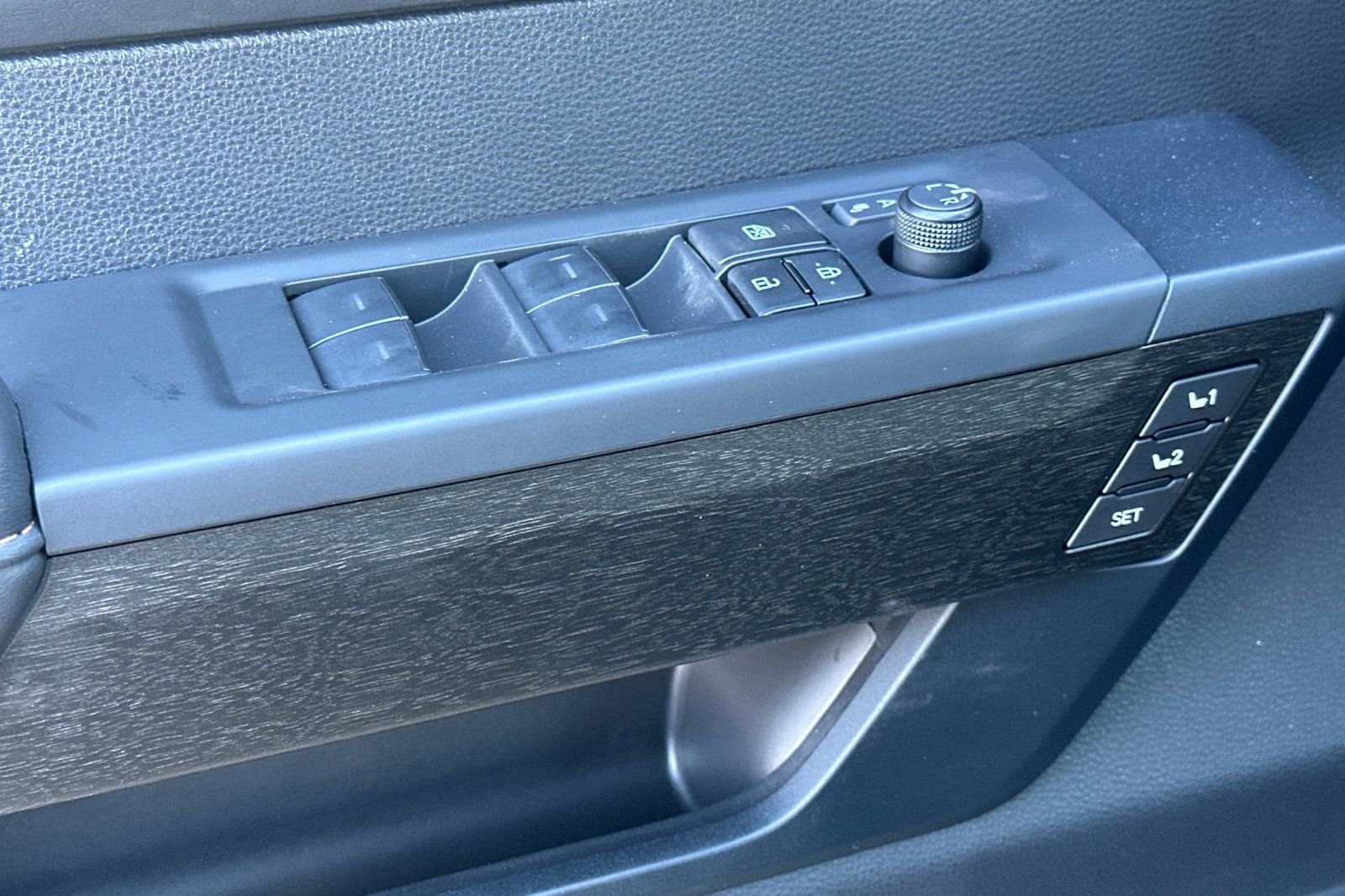 2026 Toyota Tundra Capstone - Photo 28