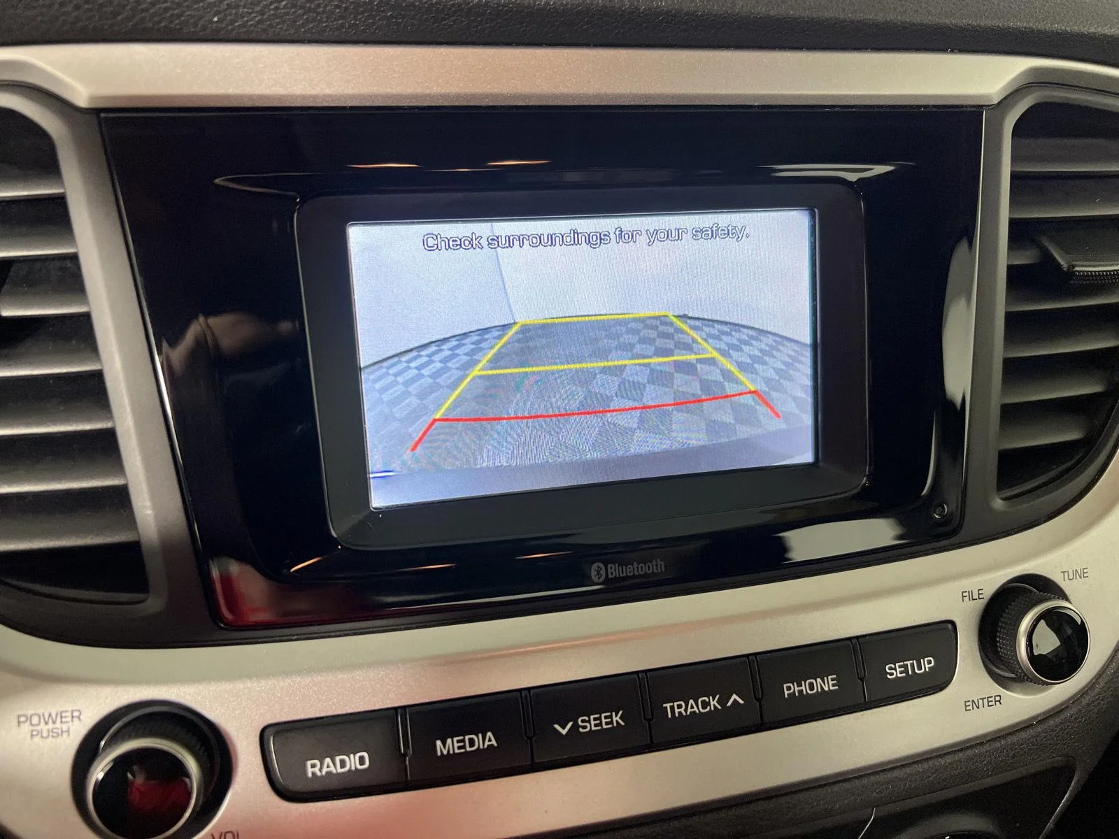 Used 2022 Absolute Black Hyundai SE image 19