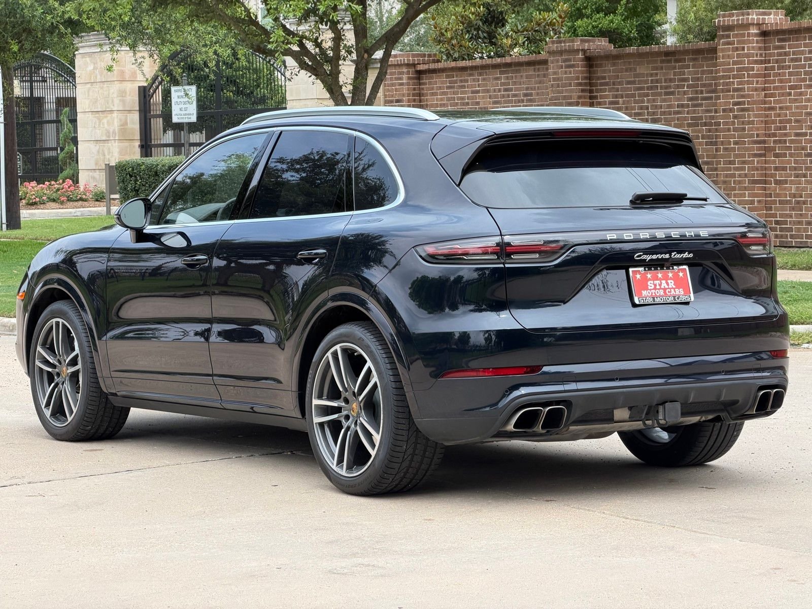 Used 2020 Blue Porsche Turbo image 17