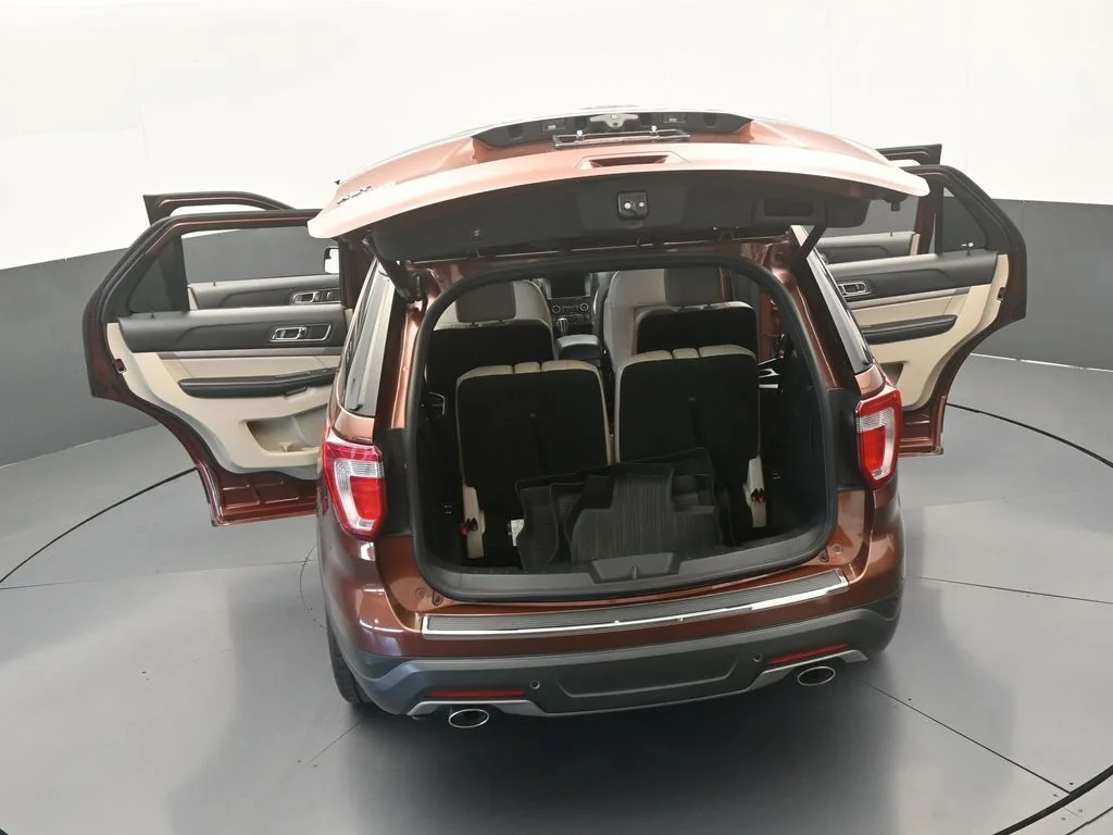 Used 2018 Cinnamon Glaze Metallic Ford XLT image 65