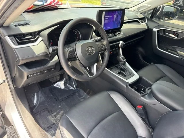 Used 2023 Silver Toyota XLE Premium image 10